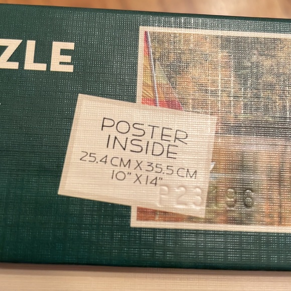 Cobble Hill 1000 piece puzzle - Picture 3 of 3